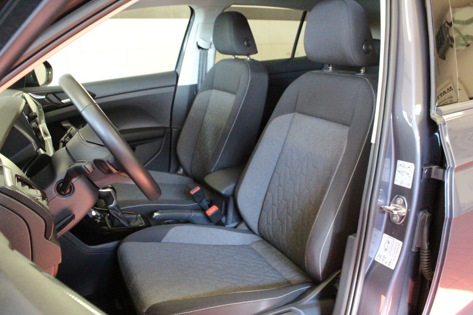Fahrzeugabbildung Volkswagen T-Cross 1.0 TSI DSG *Sitzhzg*Kamera*
