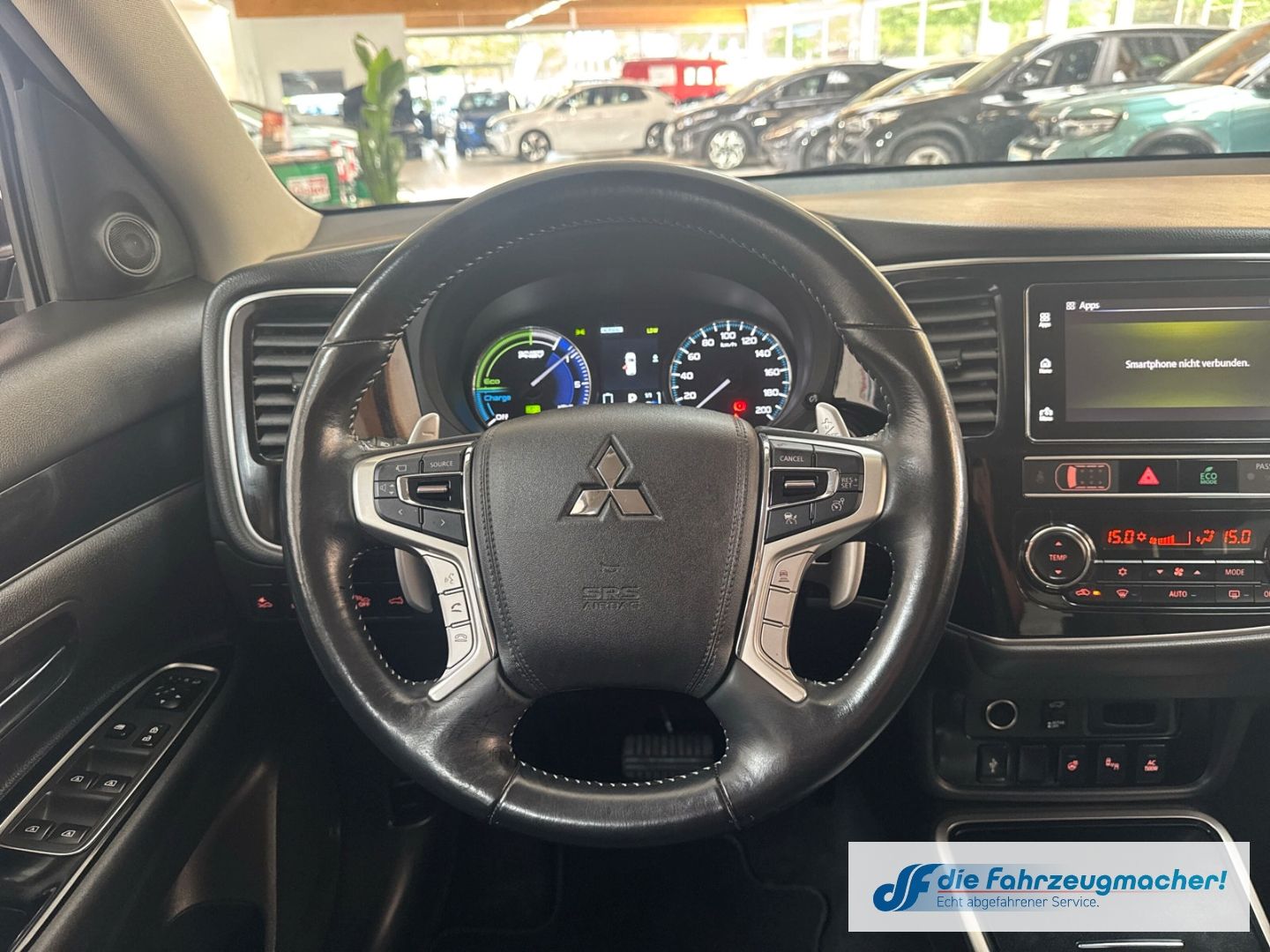 Fahrzeugabbildung Mitsubishi Outlander PHEV Plus 4WD StandHZG LED ACC El. Hec
