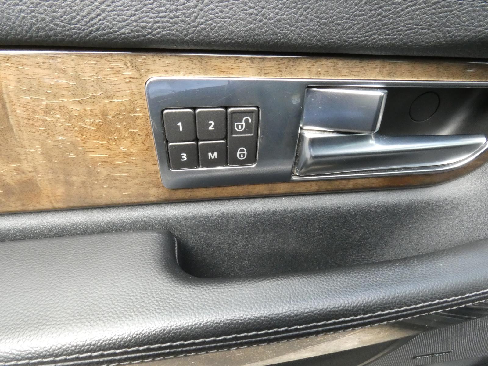 Land Rover Range Rover Sport 3.0 SDV6 HSE | 256 ch | BVA | Toit ouvrant | Harman Kardon | Caméra | Sièges électriques à mémoire | Suspension pneumatique