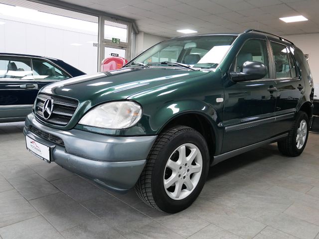 Mercedes-Benz ML 270 CDI/TEMPOMAT/4X4/ANHÄNGERKUPPLUNG/ALU/