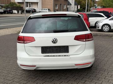Volkswagen Passat Variant - 6