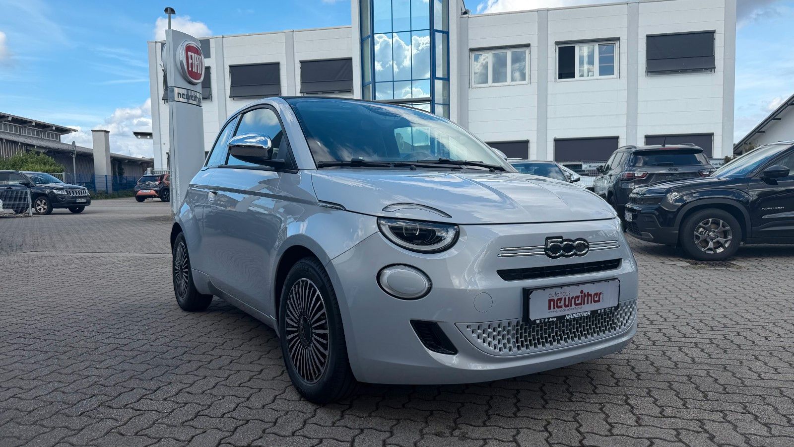 Fiat 500 1.0 Hybrid FireFly 48 kW Dolcevita imagem 3