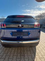Peugeot 3008 1.2 PureTech 130 Active - Peugeot 3008 mit Benzin-Antrieb: Blau