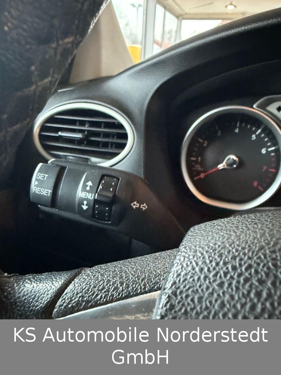 Ford Focus 2009 — photo 14