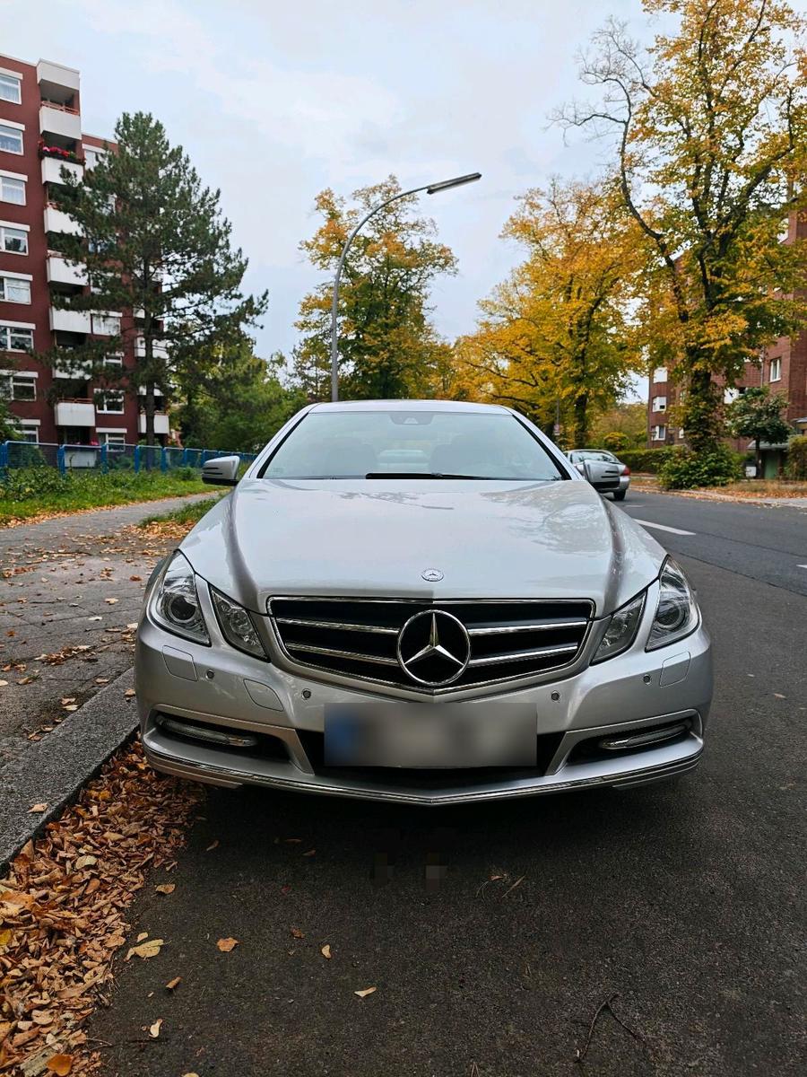 Mercedes-Benz E 200