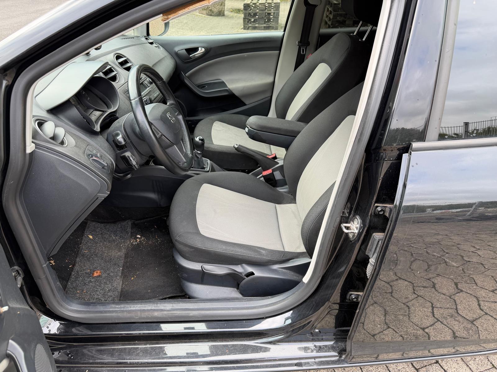 Seat Ibiza 2015 — photo 11