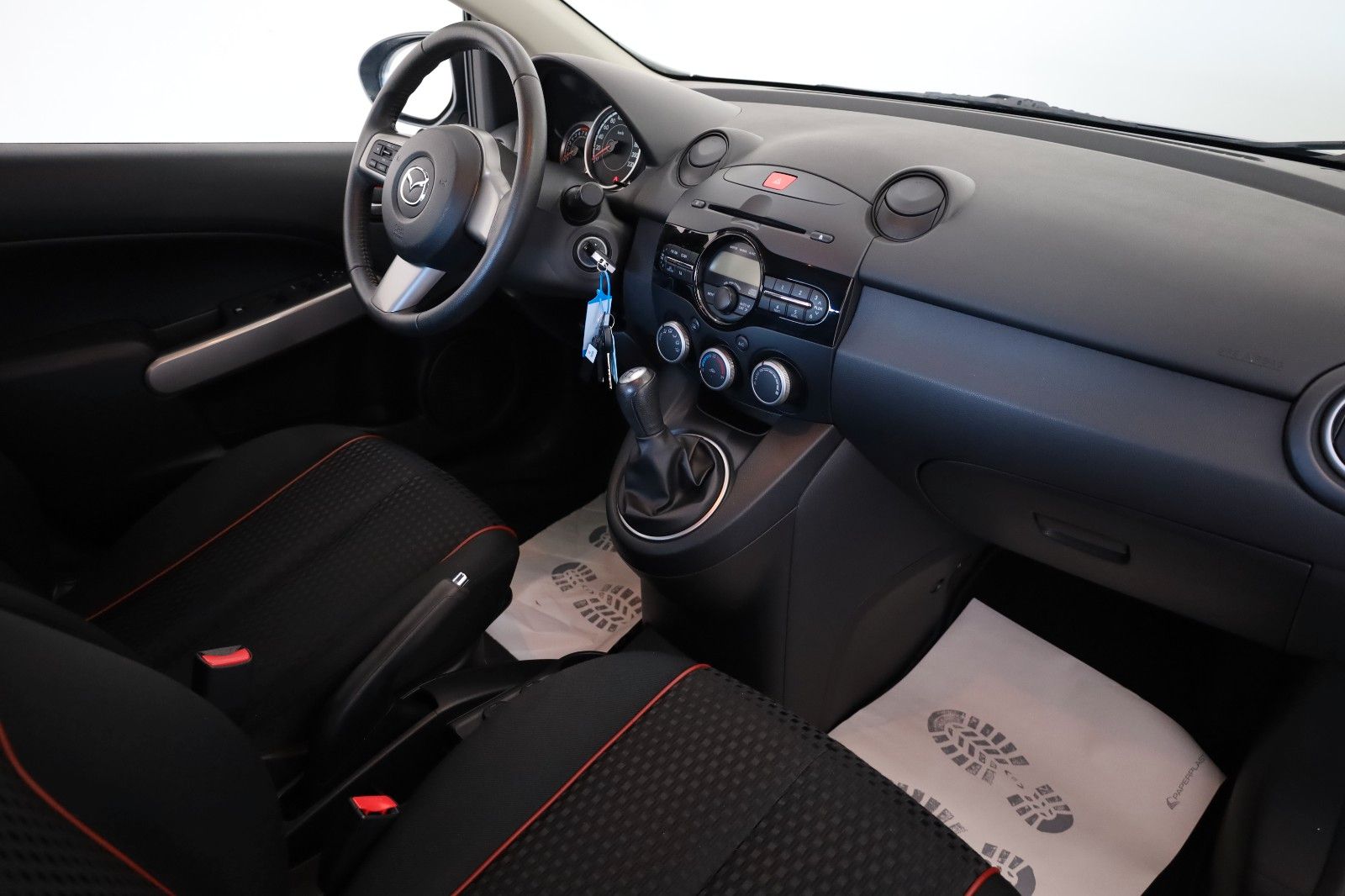 Fahrzeugabbildung Mazda 2 Lim. 1.3 Edition SH,Energy-Paket