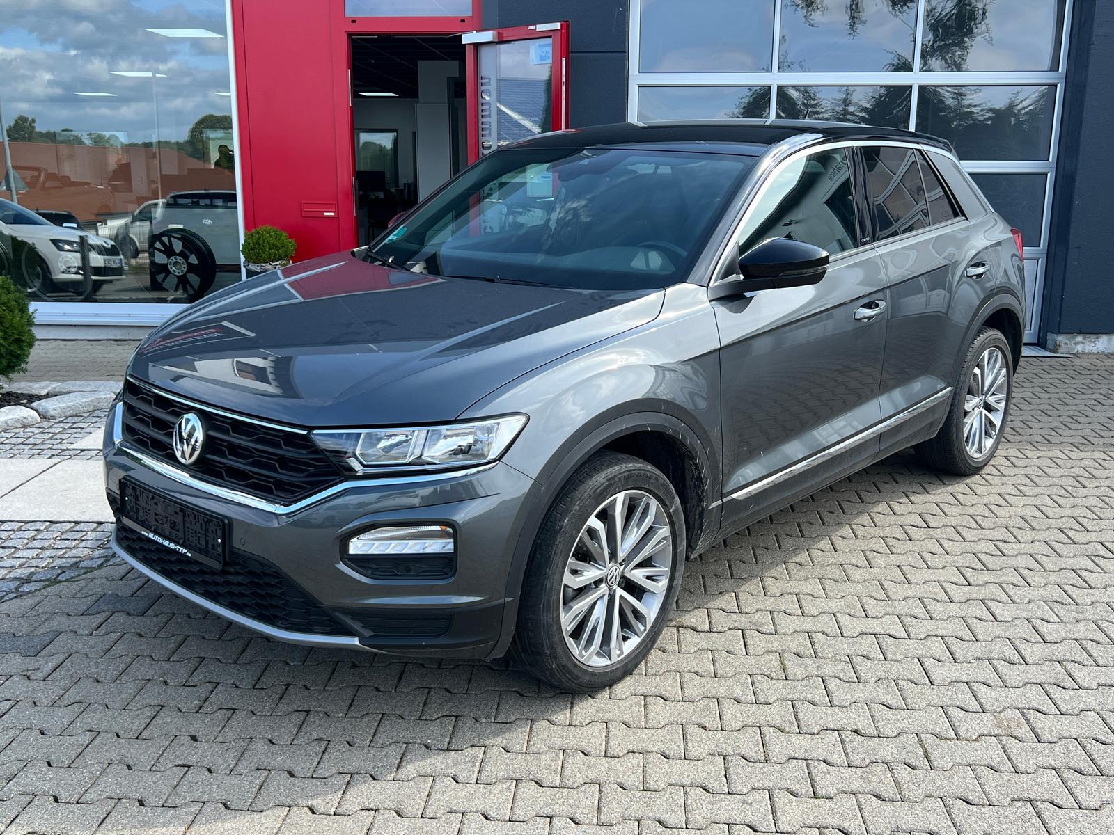 Volkswagen T-Roc 1.5 TSI Style Digital-Tacho 18`Alu AHK
