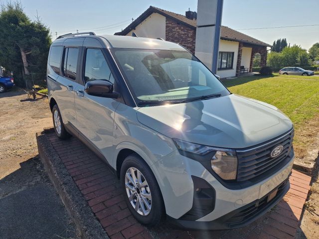 Ford Tourneo Courier Titanium, Winterpaket