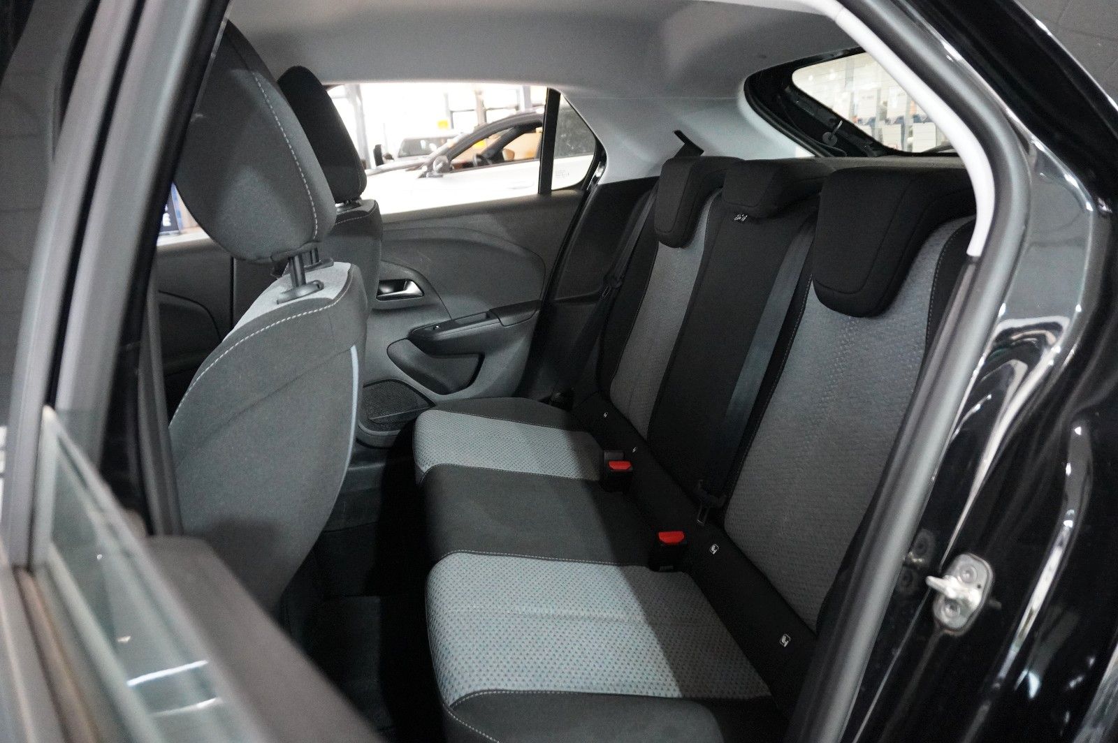 Fahrzeugabbildung Opel Corsa F 1.2 FACELIFT NAVI/LED/KAMERA/VIRTU./DAB+