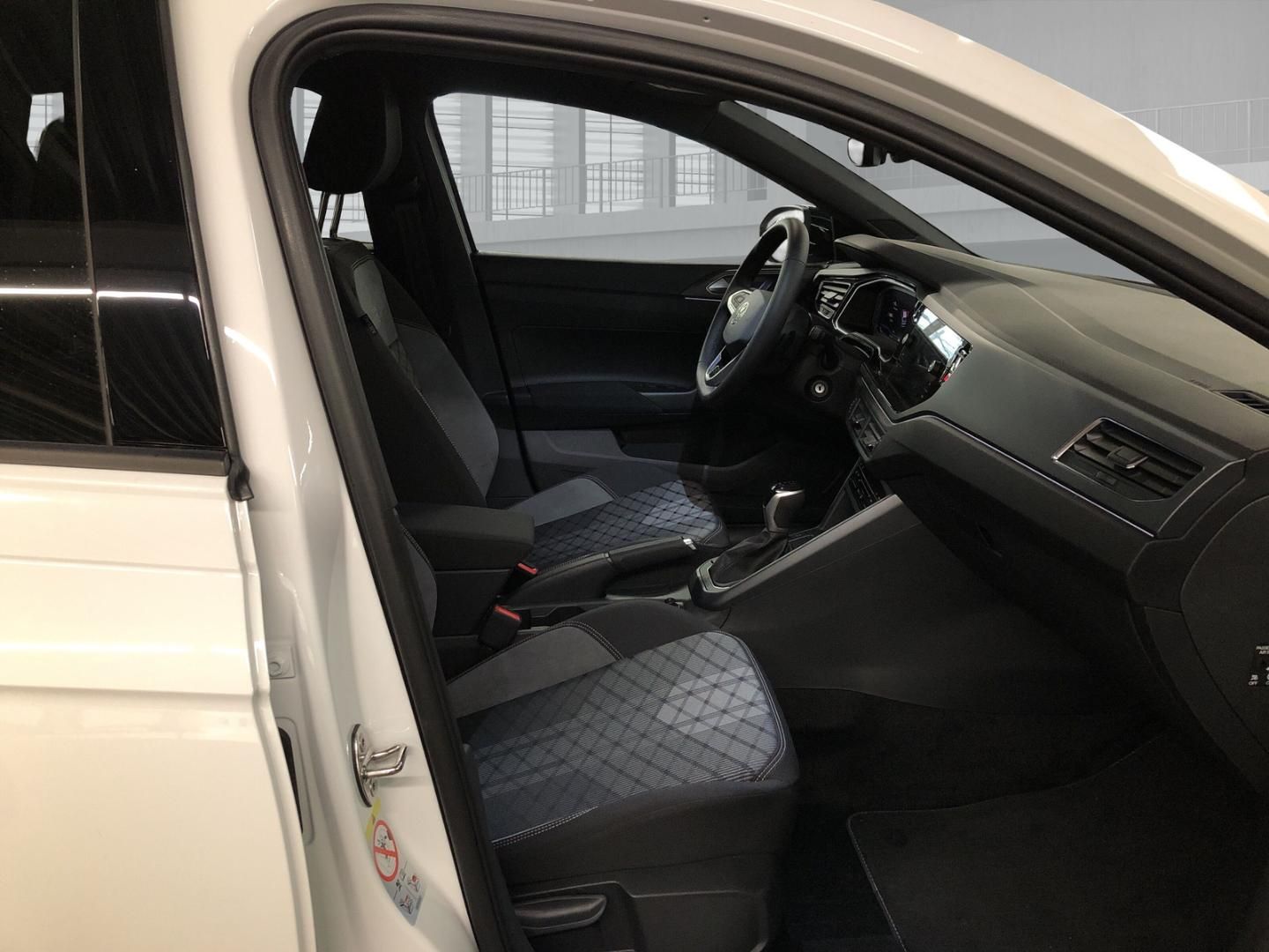 Fahrzeugabbildung Volkswagen Taigo R-Line 1.0 TSI OPF DSG