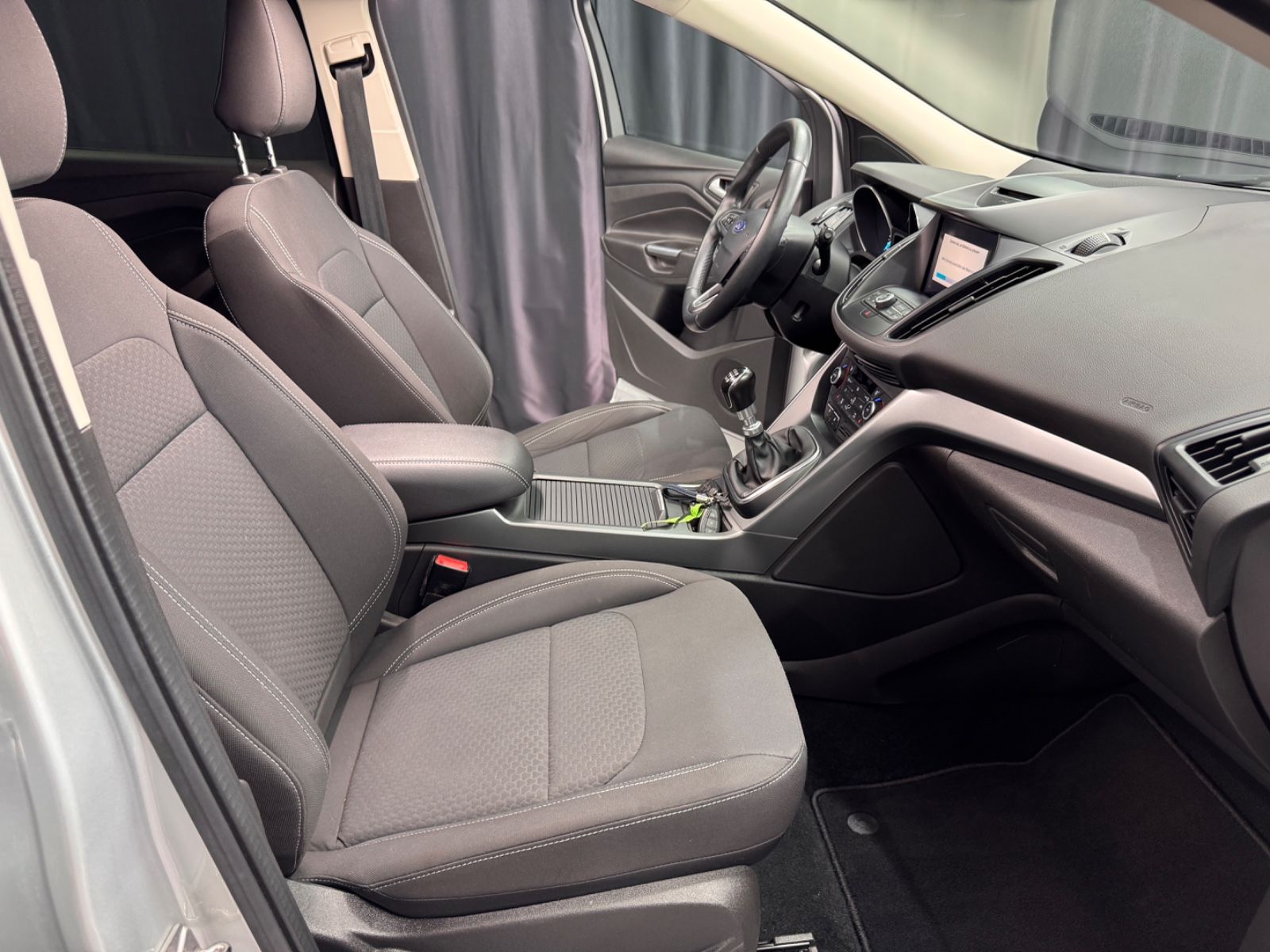 Fahrzeugabbildung Ford Kuga Cool & Connect|NAVI|1.HAND|