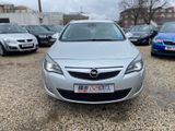 Opel Astra J Sports Tourer 1.7 CDTI INNOVATION 1.Hand - Opel Astra mit Diesel-Antrieb: Kombi, Innovation