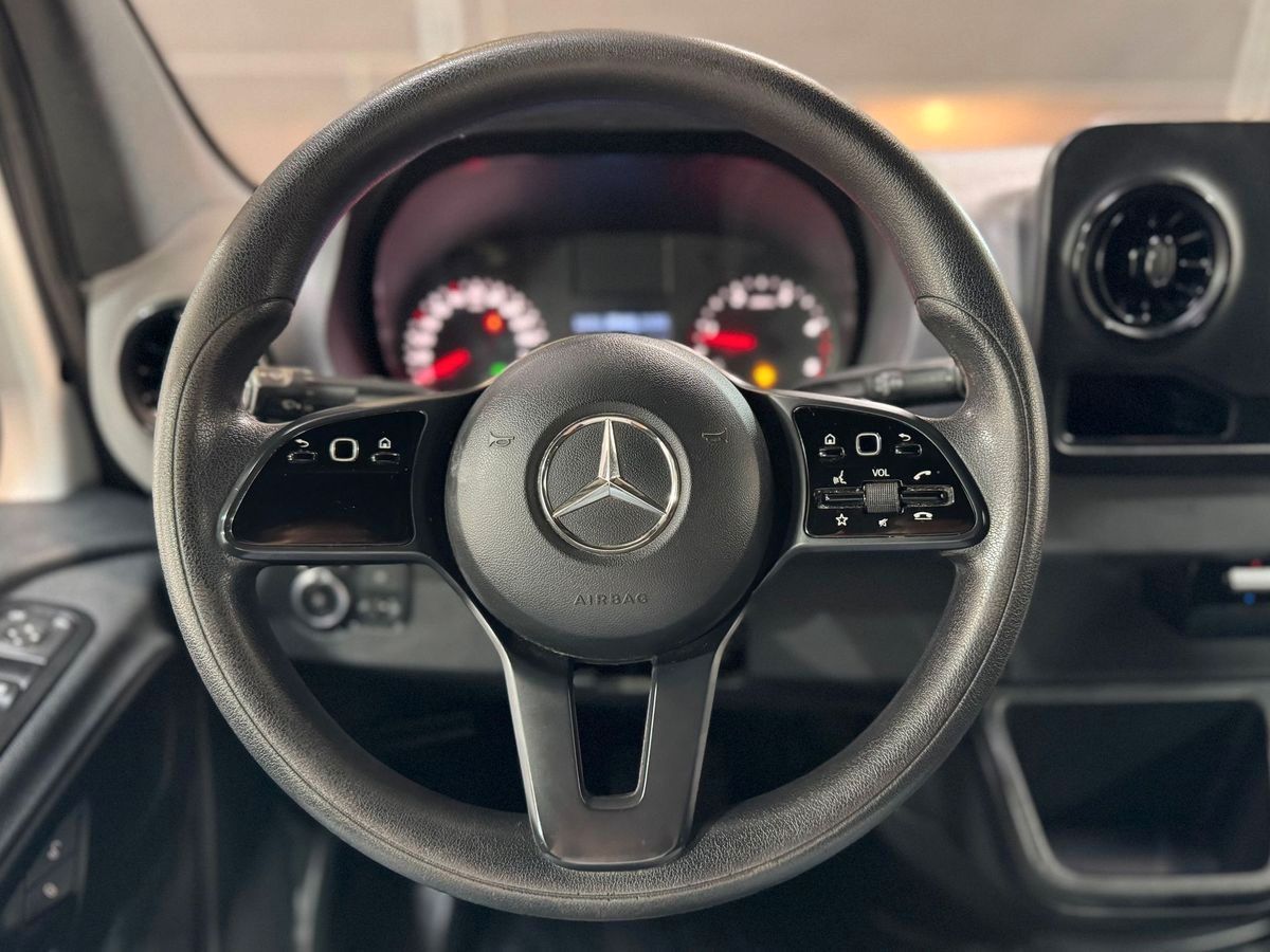 Fahrzeugabbildung Mercedes-Benz Sprinter 316CDI Maxi#AHK#3,5T#Kamera#Kl CDI RWD