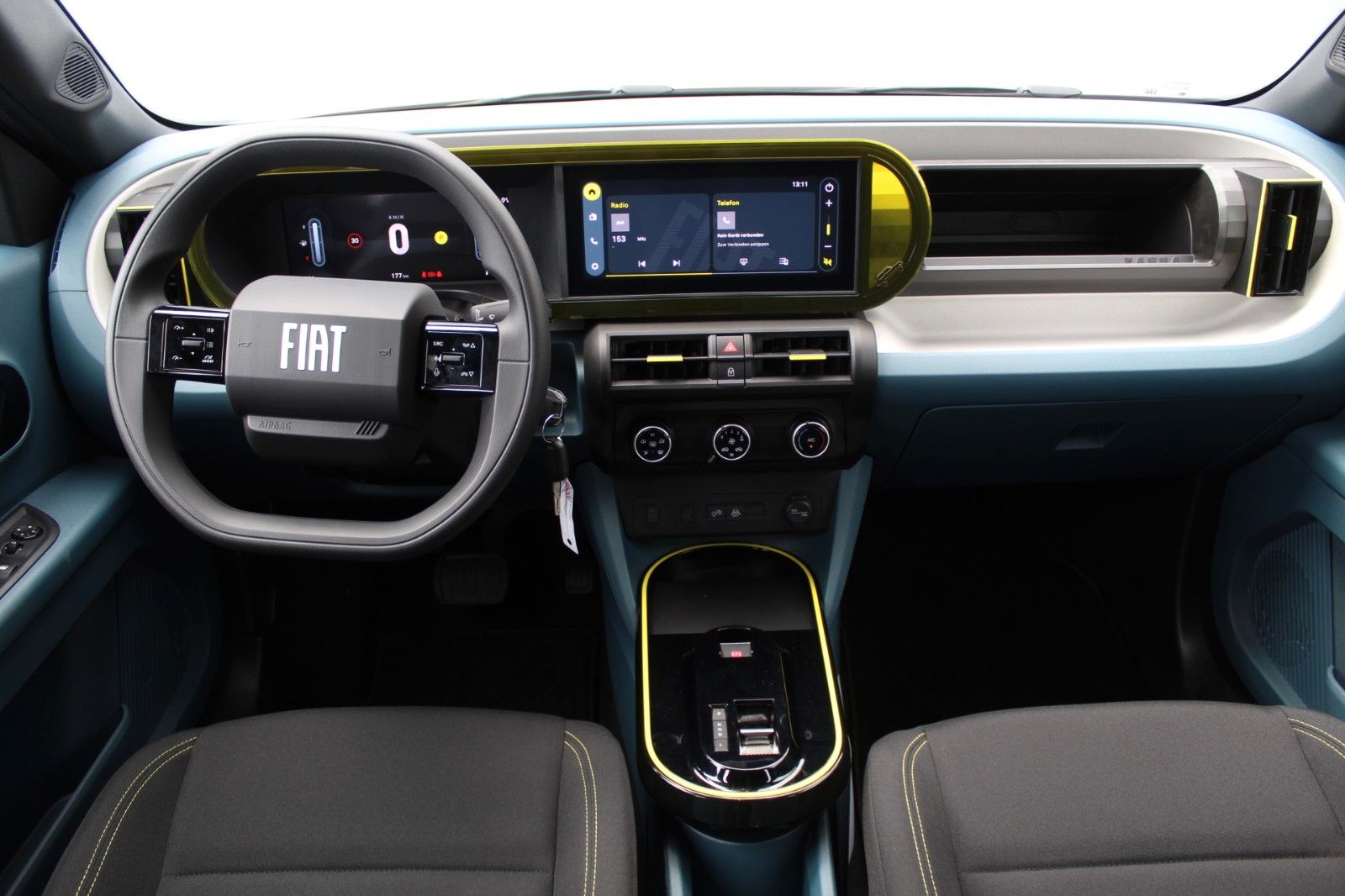 Fahrzeugabbildung Fiat Grande Panda Icon*48V*CarPlay, PDC*Klima*LED