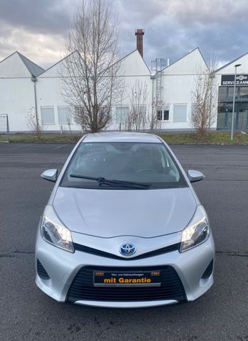 Toyota Yaris Hybrid Life/CAMARA/AUTOMATIK/BT/NAVI/KLIMA