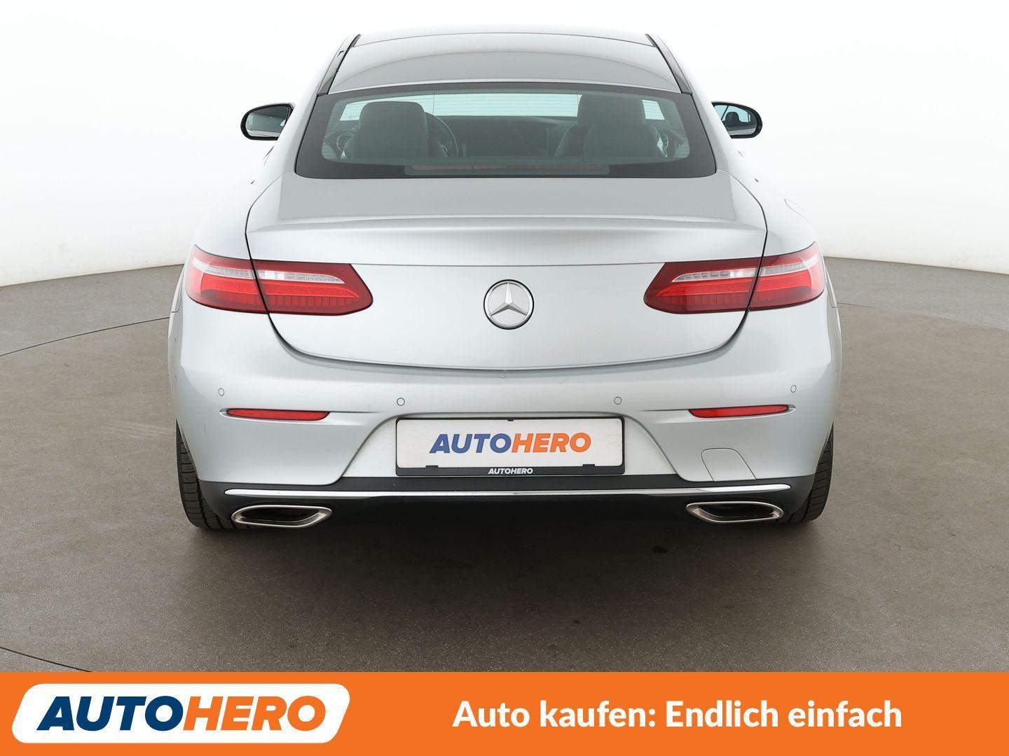 Mercedes-Benz E 300 Avantgarde Aut.*NAVI*PDC*TEMPO*SHZ*