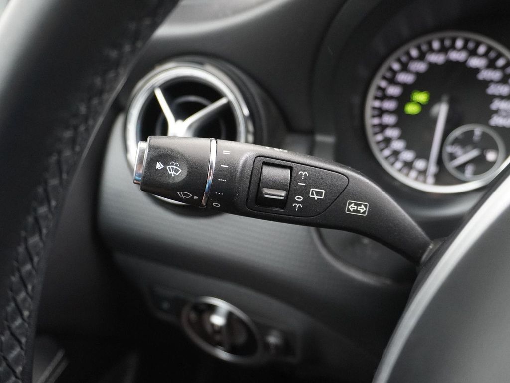 Mercedes-Benz A 180 Ambition navi Led sitzheizung