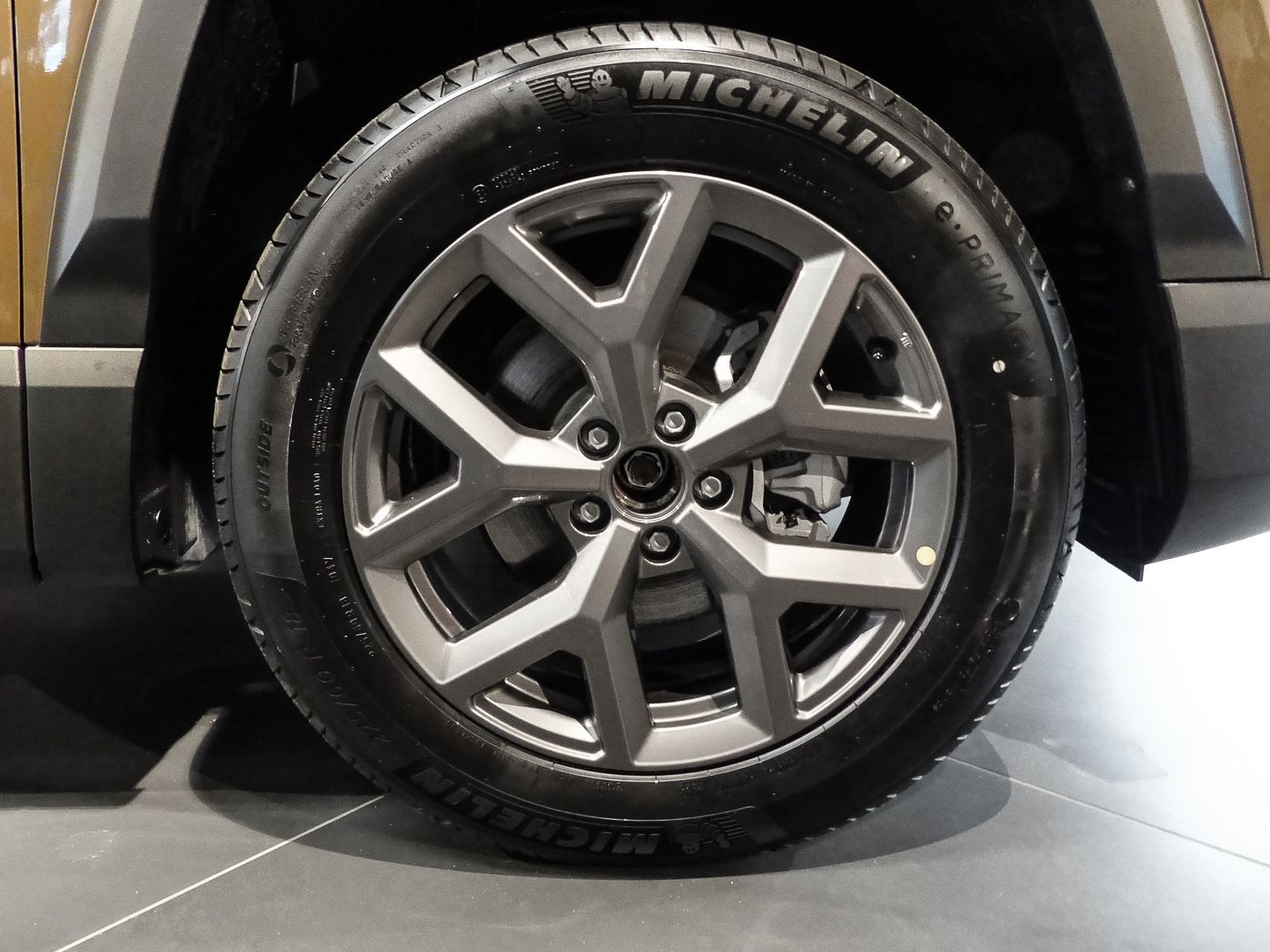 Jeep Compass e-Hybrid-First Edition Sicherheits-Paket imagem 3