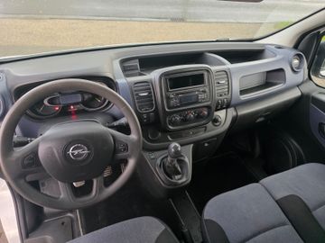 Opel Vivaro - 12