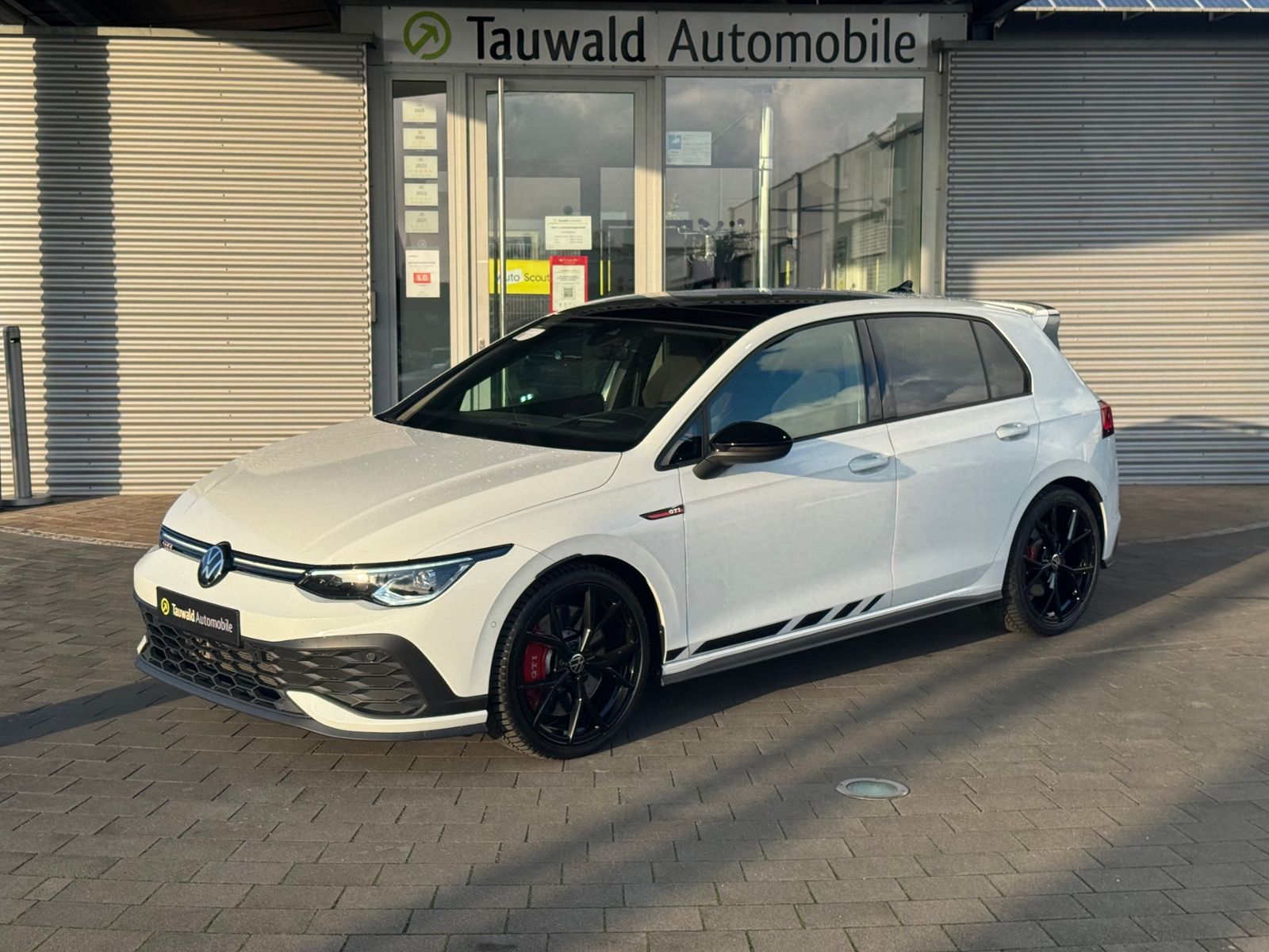 Volkswagen Golf - Bild 2