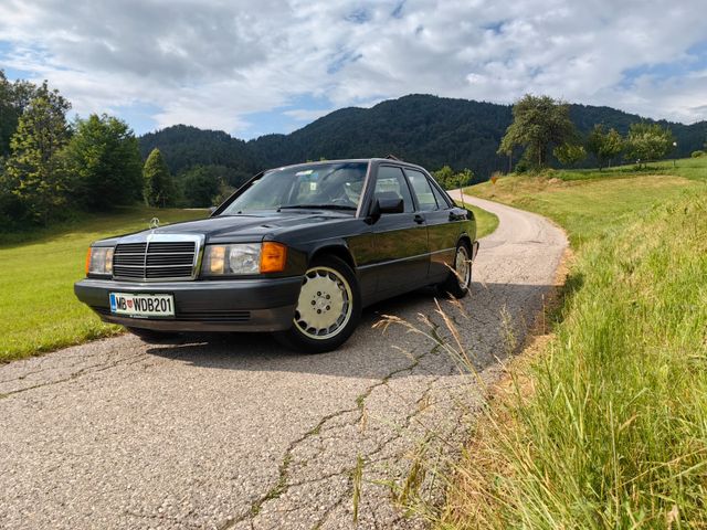 Mercedes-Benz 190E  2,6