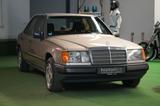 Mercedes-Benz 200 E mit Garantie* - Mercedes-Benz 200 mit Benzin-Antrieb: Schiebedach, Limousine