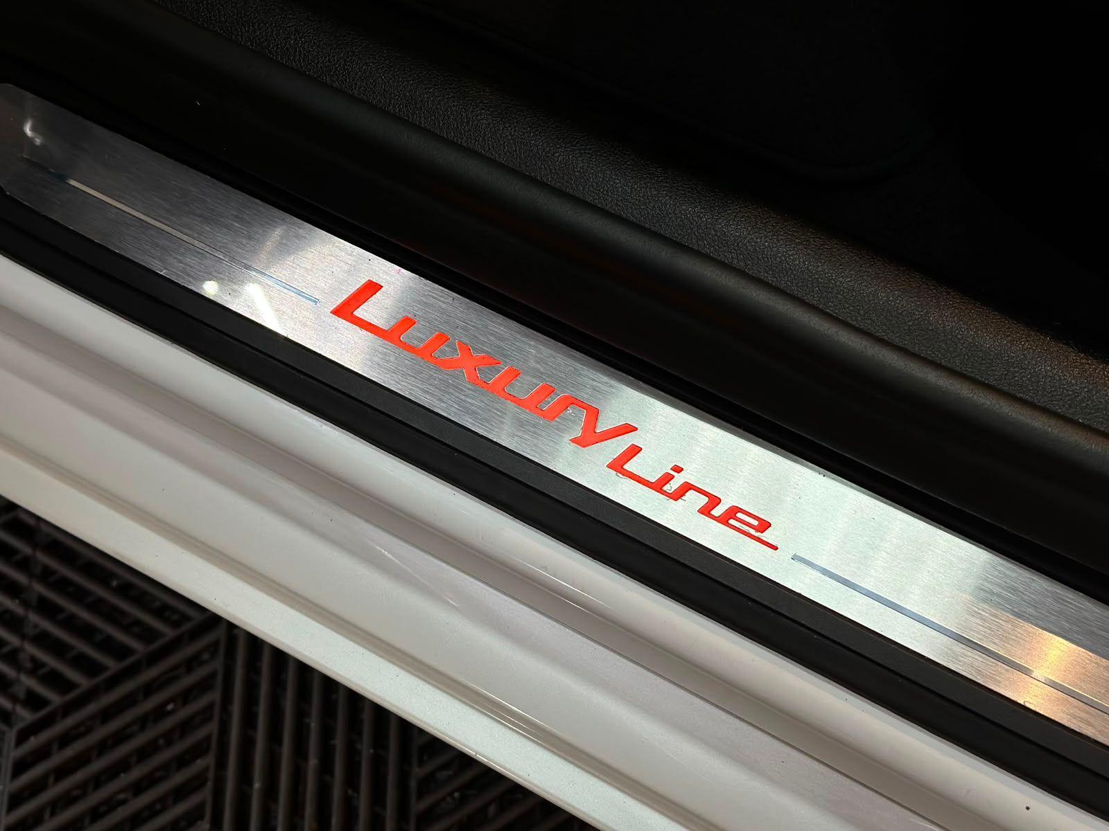 BMW 520d LUXURYLINE SHADOW ACC#PANO#SHZ#MEMORY#SH#LH