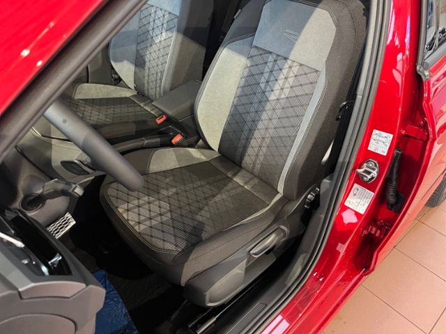 Fahrzeugabbildung Volkswagen Taigo 1.0 TSI DSG R-LINE GJR BLACK ROOF