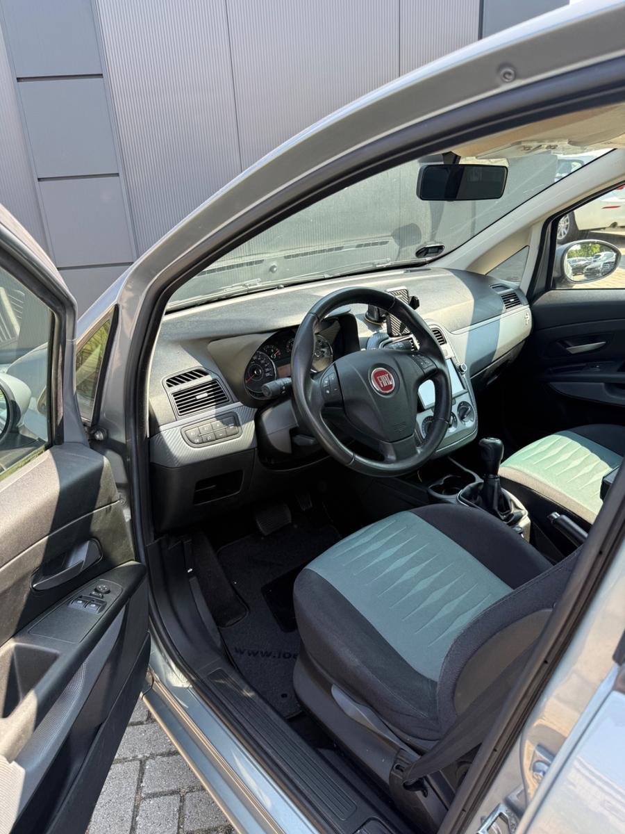 Fiat Grande Punto 1.4 8V Dynamic*TüvNeu*Automatik