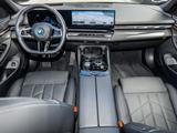 BMW 550e xDrive M Sport HUD PANO ACC AHK 360°KAM LM - BMW 5er Reihe mit Schiebedach