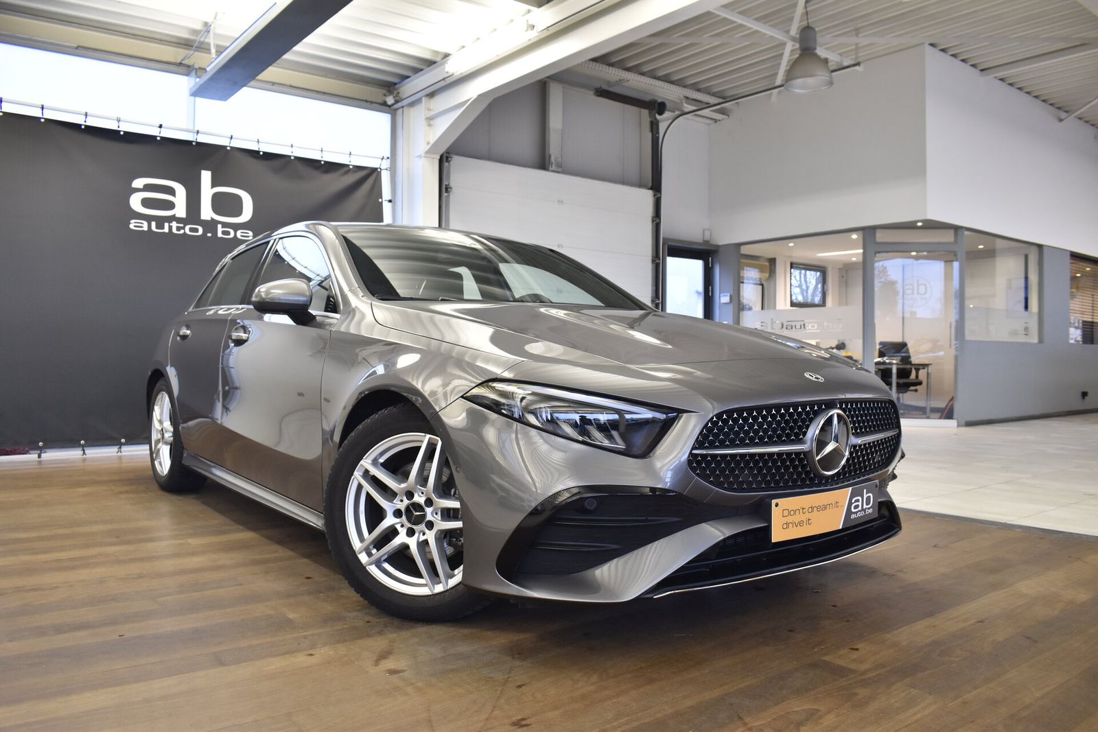 Mercedes-Benz A 200 AMG-LINE, LED HIGH PERFORMANCE, CAMERA, FA imagem 3