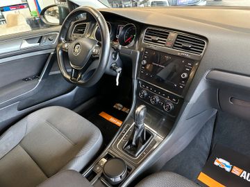 Volkswagen Golf VII Variant *Tempo*PDC*LED*Lenkradheizung*