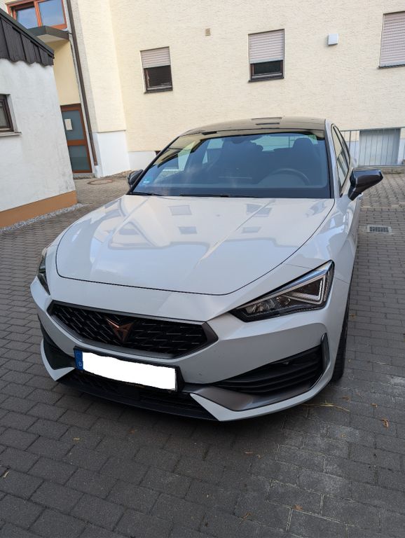 Image of Cupra Leon
