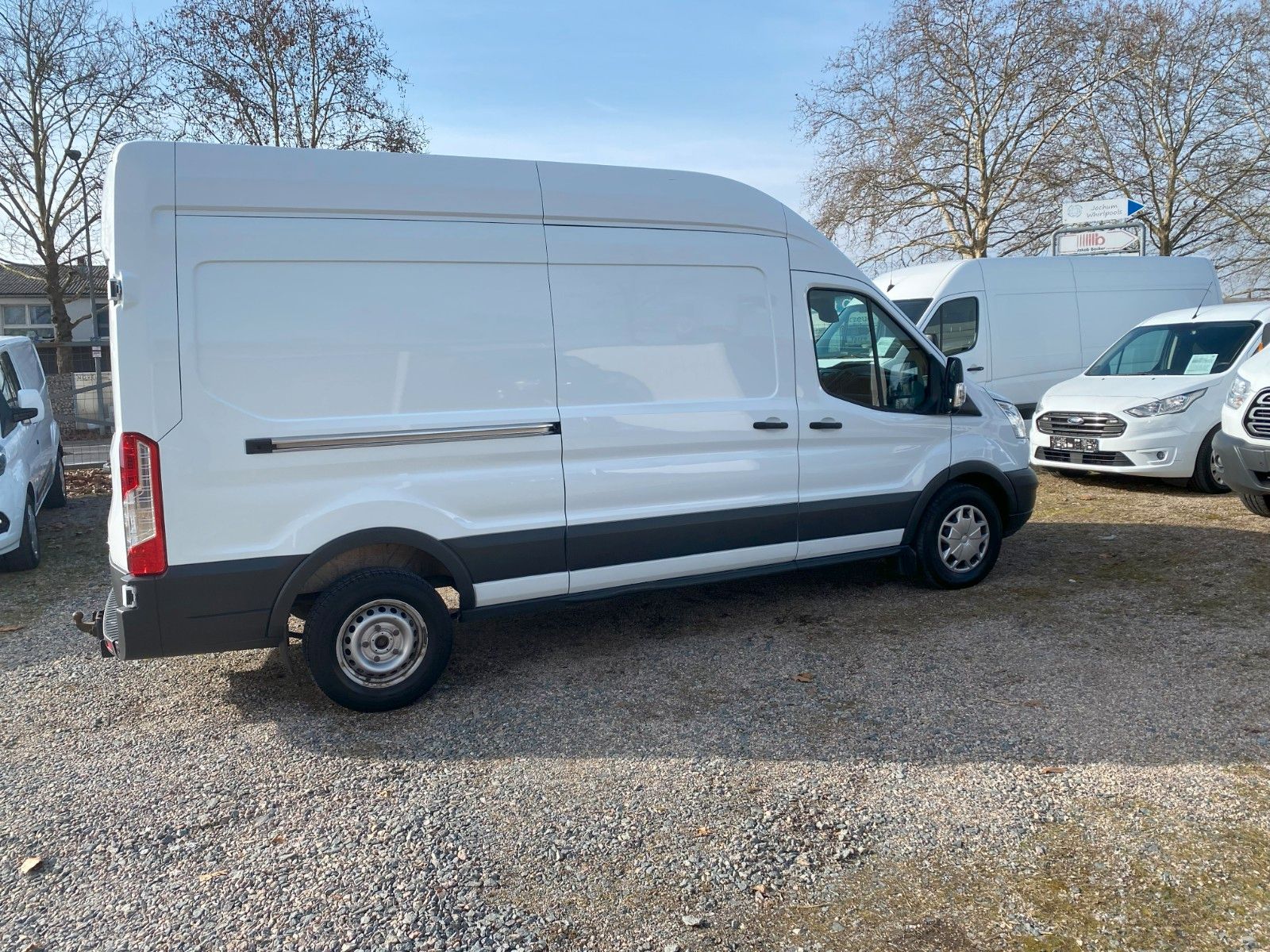 Fahrzeugabbildung Ford Transit Kasten 350 L3 Trend,AHK,STH,1Hd,Regale