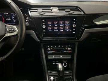 Bild 14 VW Touran 2.0 TDI Highline +NAVI+LED+ACC
