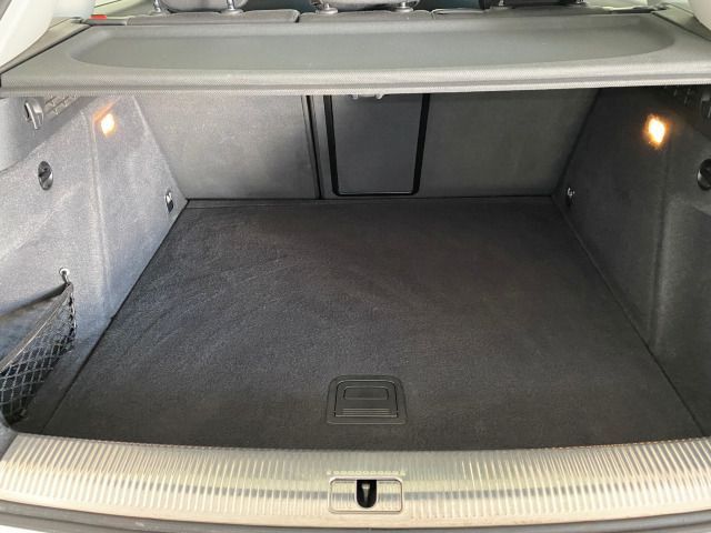 Q3 2.0 TFSI quattro AHK+PANO+NAVI+BI-XENON