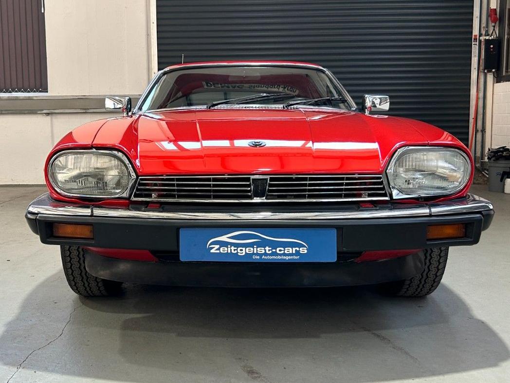 Jaguar XJS V12 H.E. Coupé - schöne Farbkombi