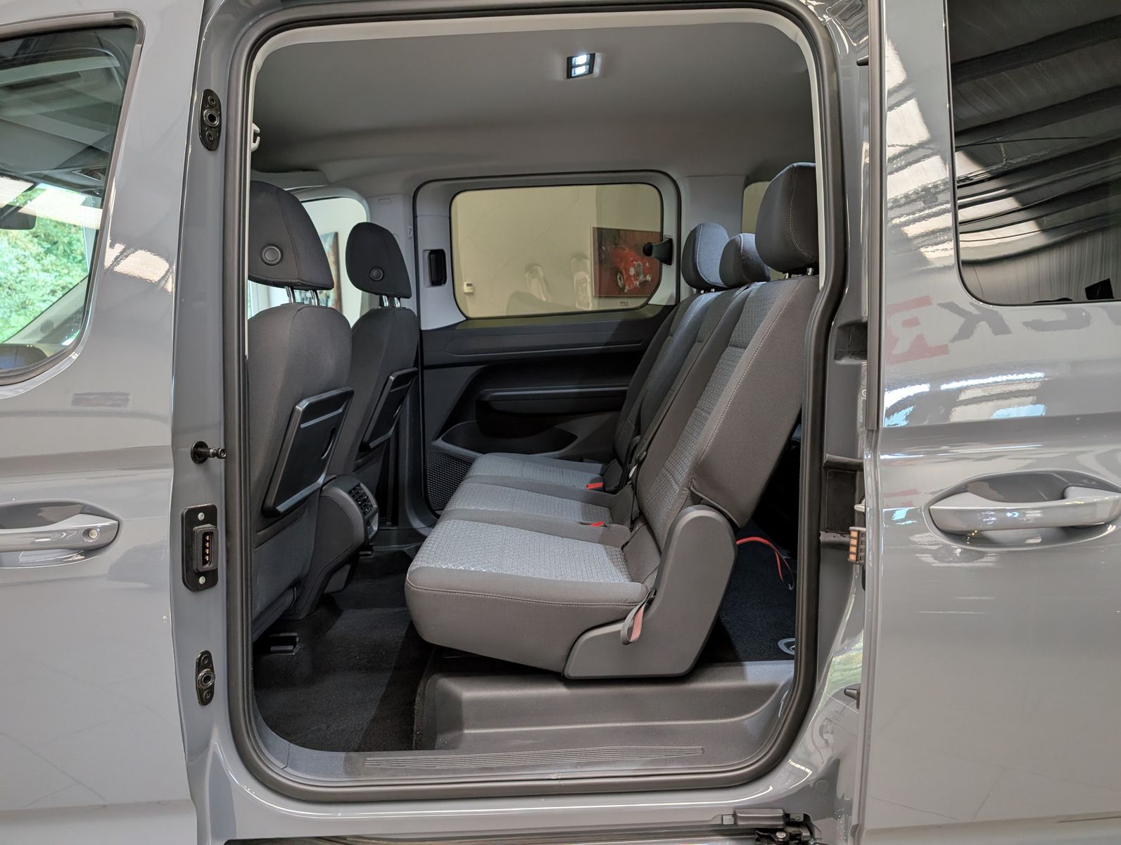 Fahrzeugabbildung Ford Tourneo Connect L2 Titanium 7-Sitze Bi-LED Cam A