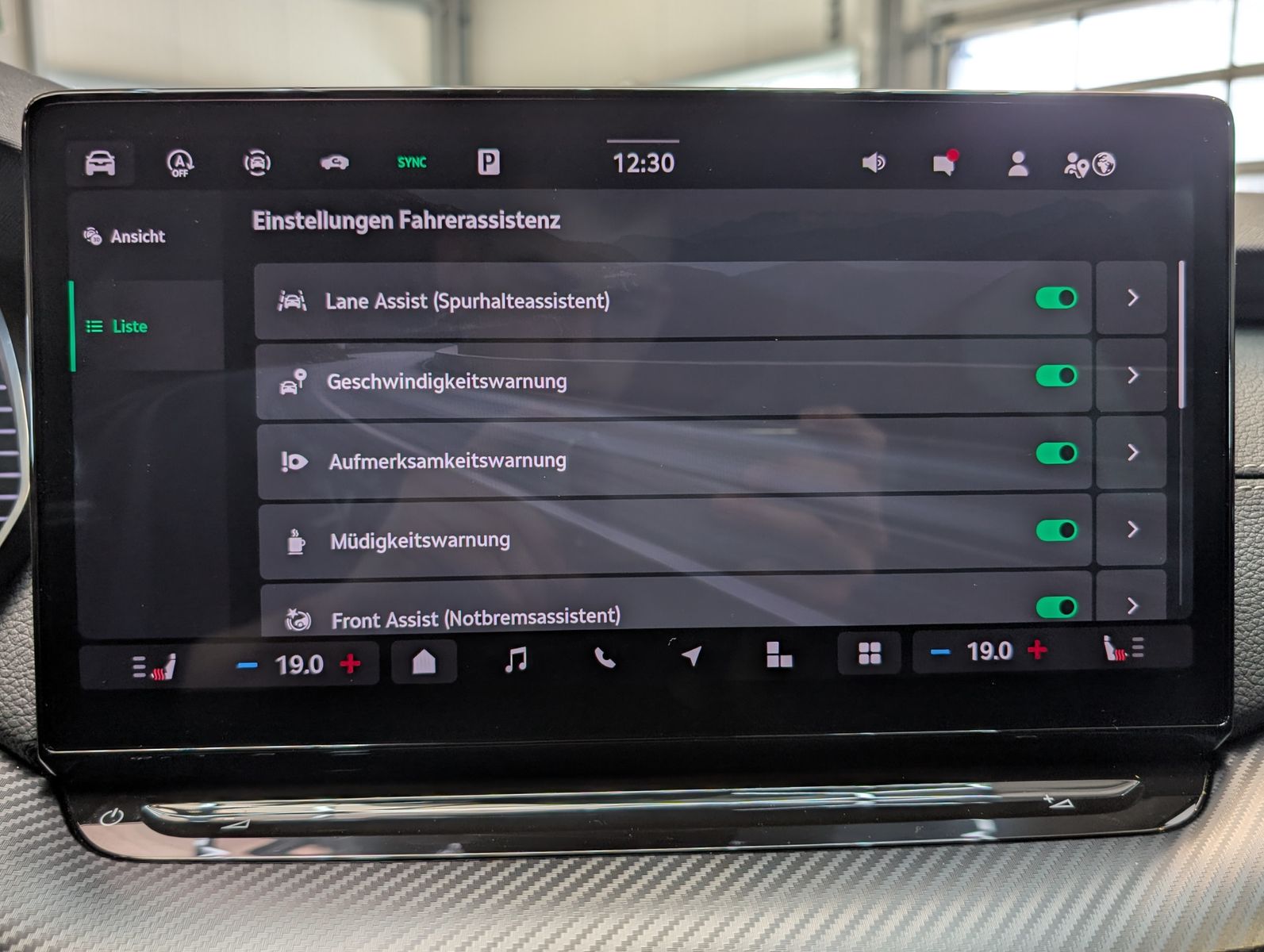 Fahrzeugabbildung SKODA Octavia 1.5 TSI Sportline Pano Matrix AHK 5J.Gar