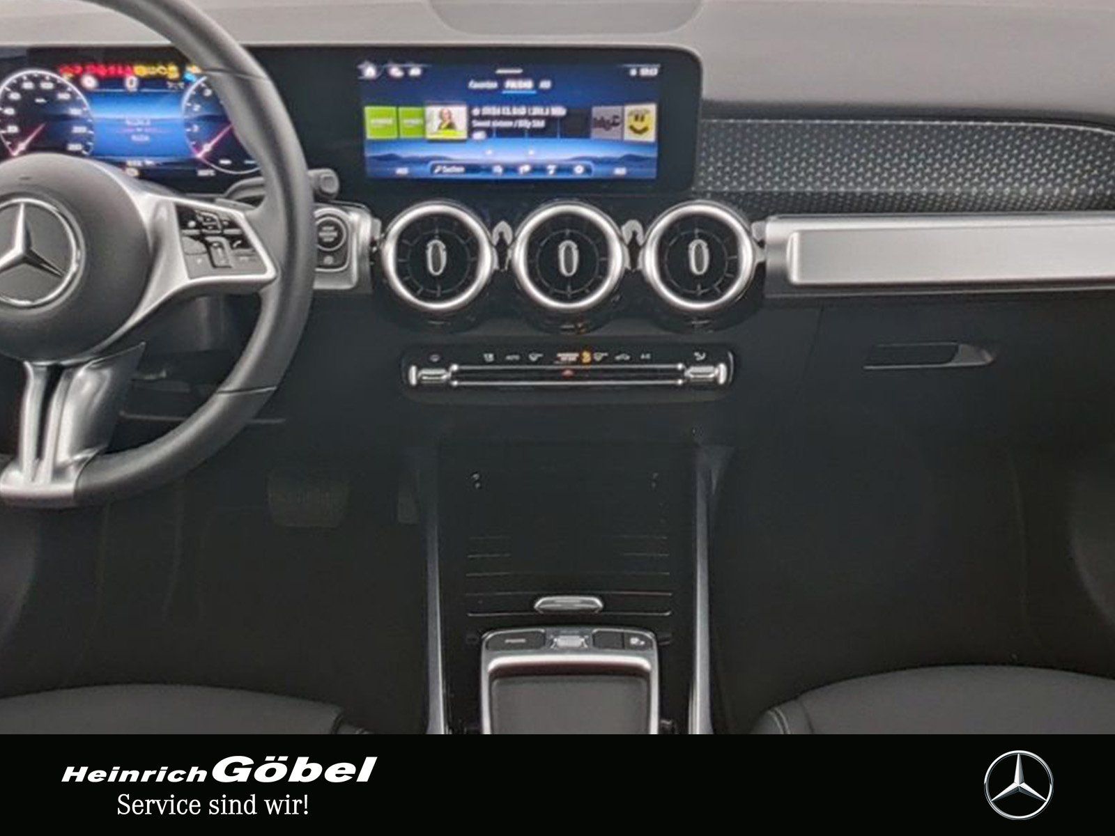 Fahrzeugabbildung Mercedes-Benz GLB 200 PROGRESSIVE+AHK+LED+KAMERA+WINTER.P+NAVI