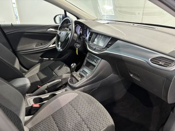 Fotografie des Opel Astra 1.5 D Sports Tourer 120 Jahre