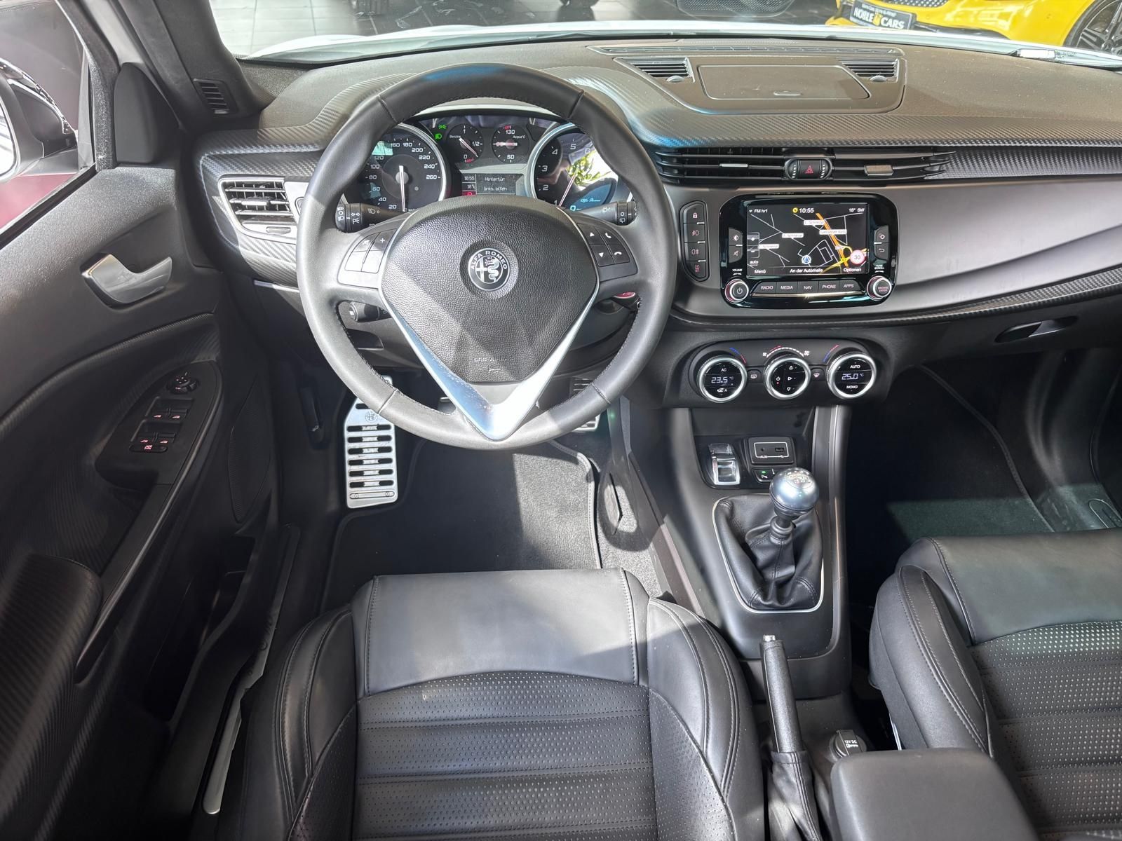 Fahrzeugabbildung Alfa Romeo Giulietta Sport Leder XENON NAVI GSD