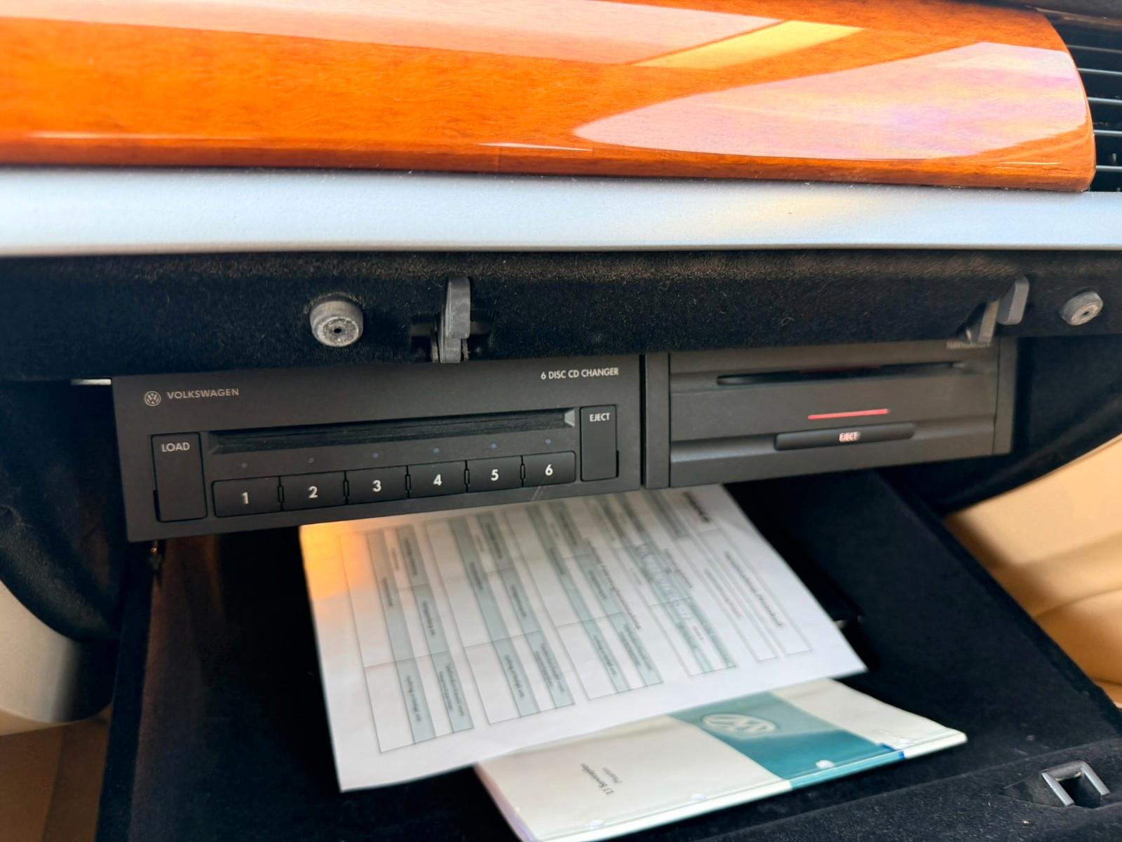 Volkswagen Phaeton V8 4Motion Massage NAVI TMP S-Heft MEMOR