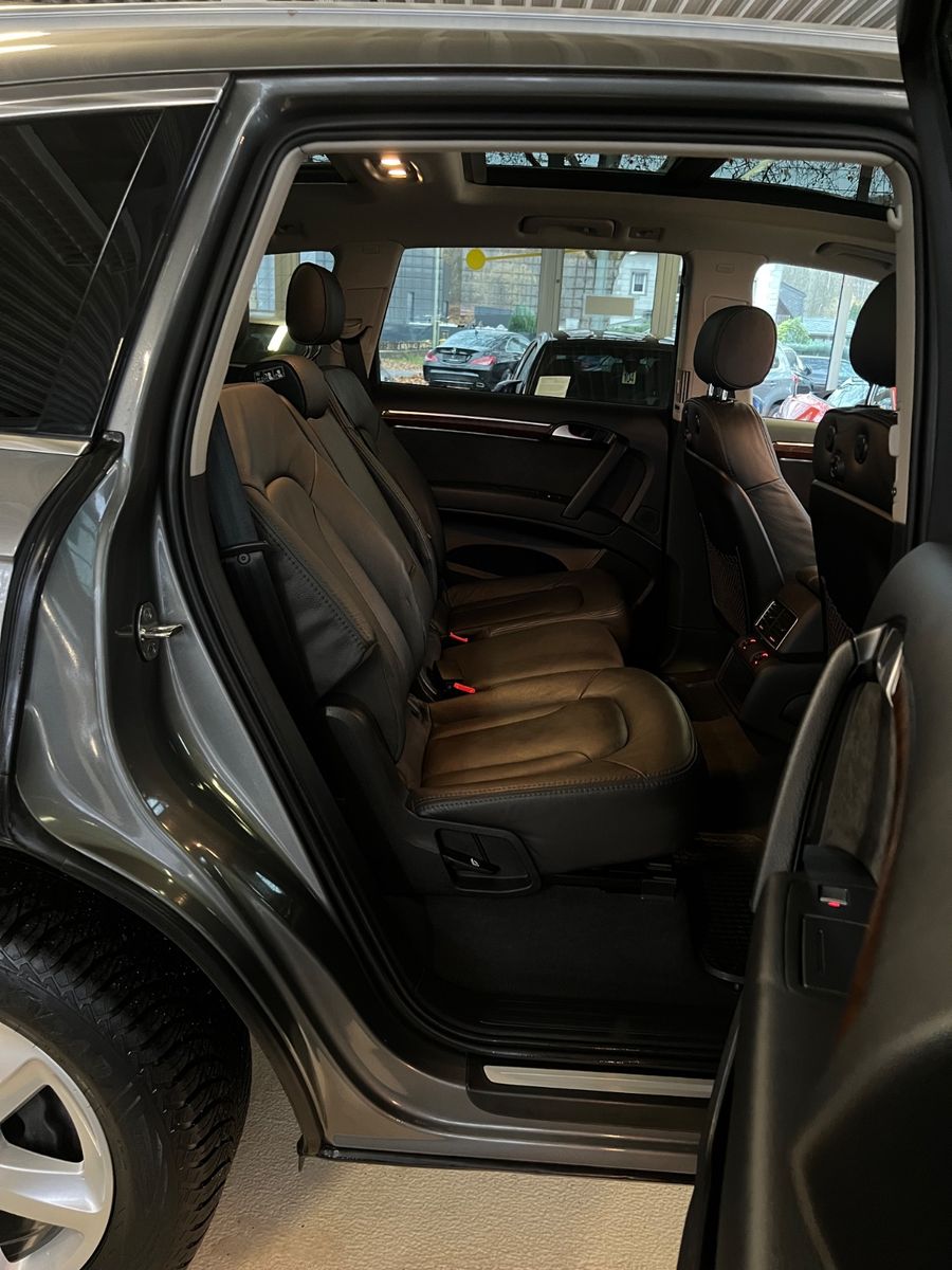 Fahrzeugabbildung Audi Q7 3.0 TDI quattro * 1.HAND * 7.Sitzer *