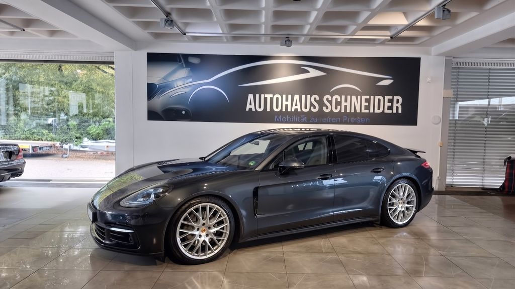 Image of Porsche Panamera