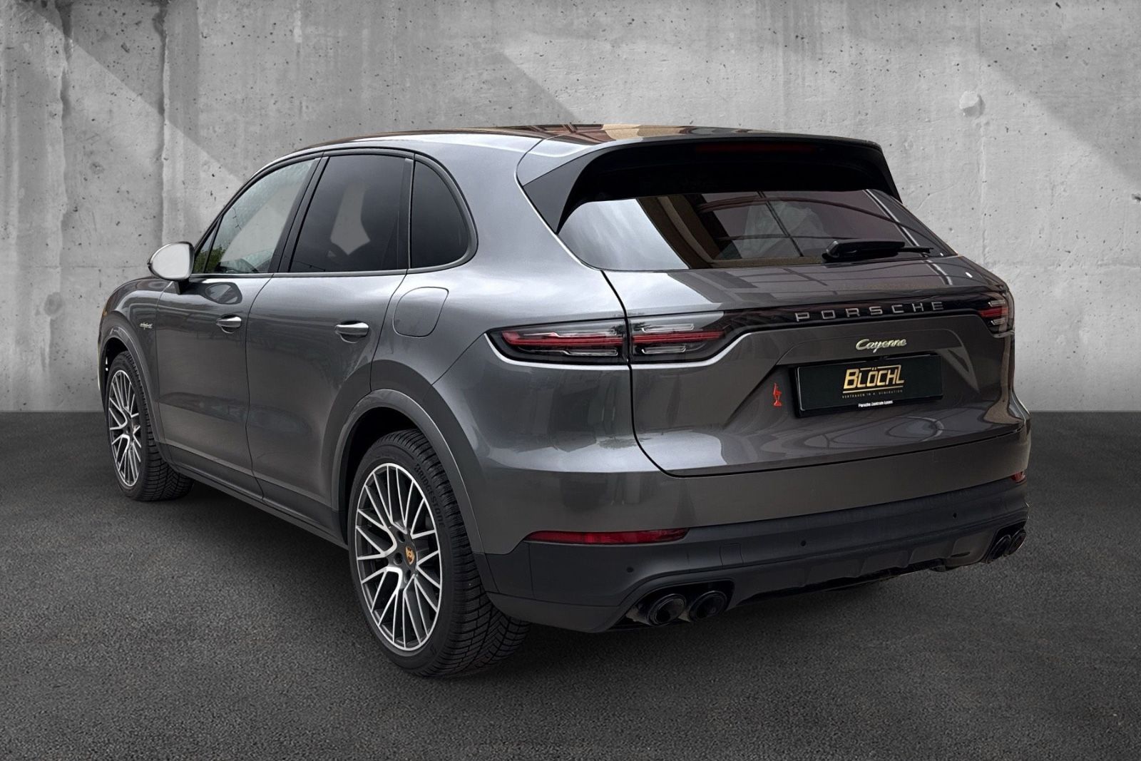 Fahrzeugabbildung Porsche Cayenne E-Hybrid*AHK*Panorama*Surround