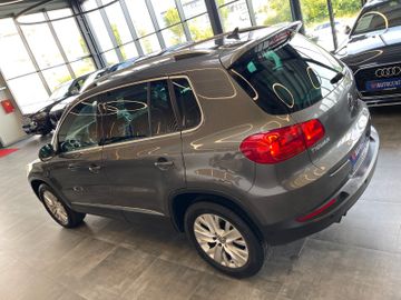 Volkswagen Tiguan Life TSI 4Motion *1.HAND*NAVI*XENON* SHZ*