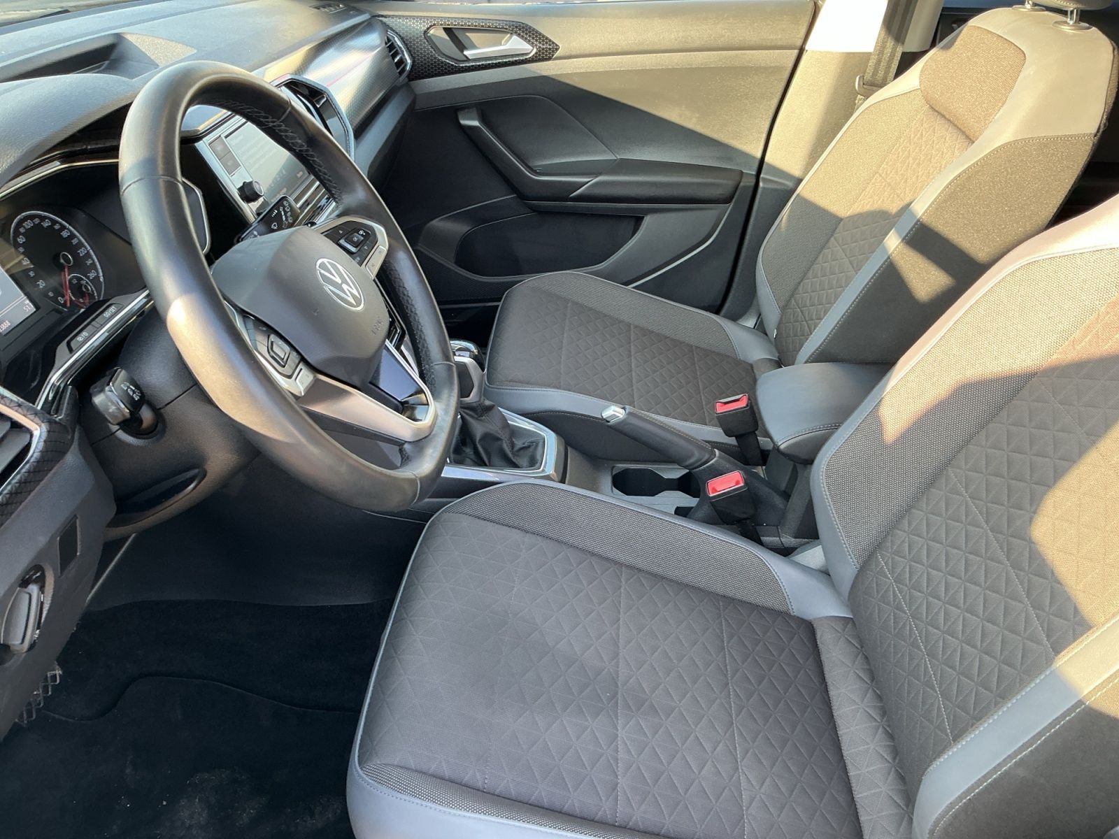 Volkswagen T-Cross - Bild 12
