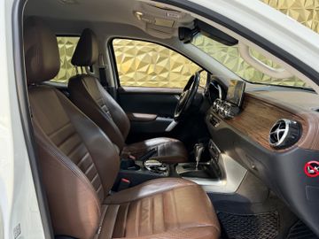 Mercedes X 250 - 4